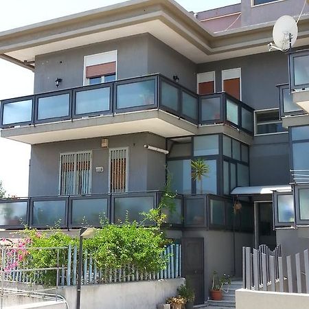 B&B United States Of Europe Catania Exterior photo